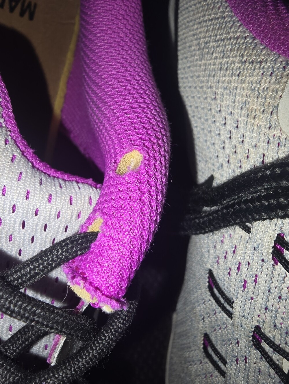 Nike Ladies Sneakers - Picture 3 of 3